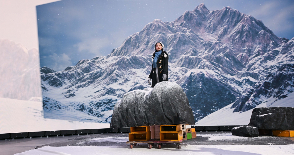 ⽜⼋体育顯示屏專業調校技術與專案安裝經驗，使顯示屏呈現創作者想表達的精緻內容，讓表演者有沉浸式臨場感使演出逼真